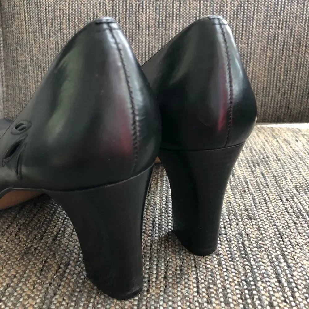 Etienne Aigner Ville Heels Laser Cut Leather 9.5